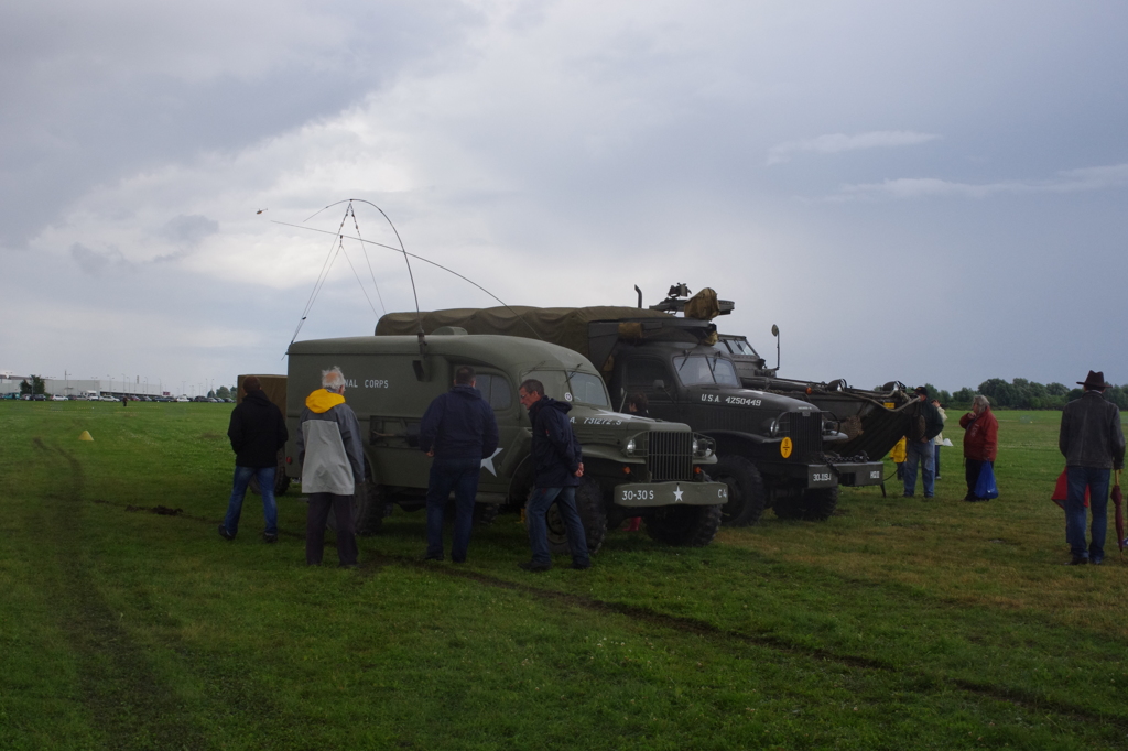 軍用車。フランス空軍のなのか？