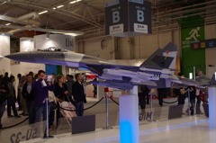 スホーイ27か? スホーイ27か?