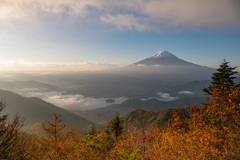 富士と紅葉、１