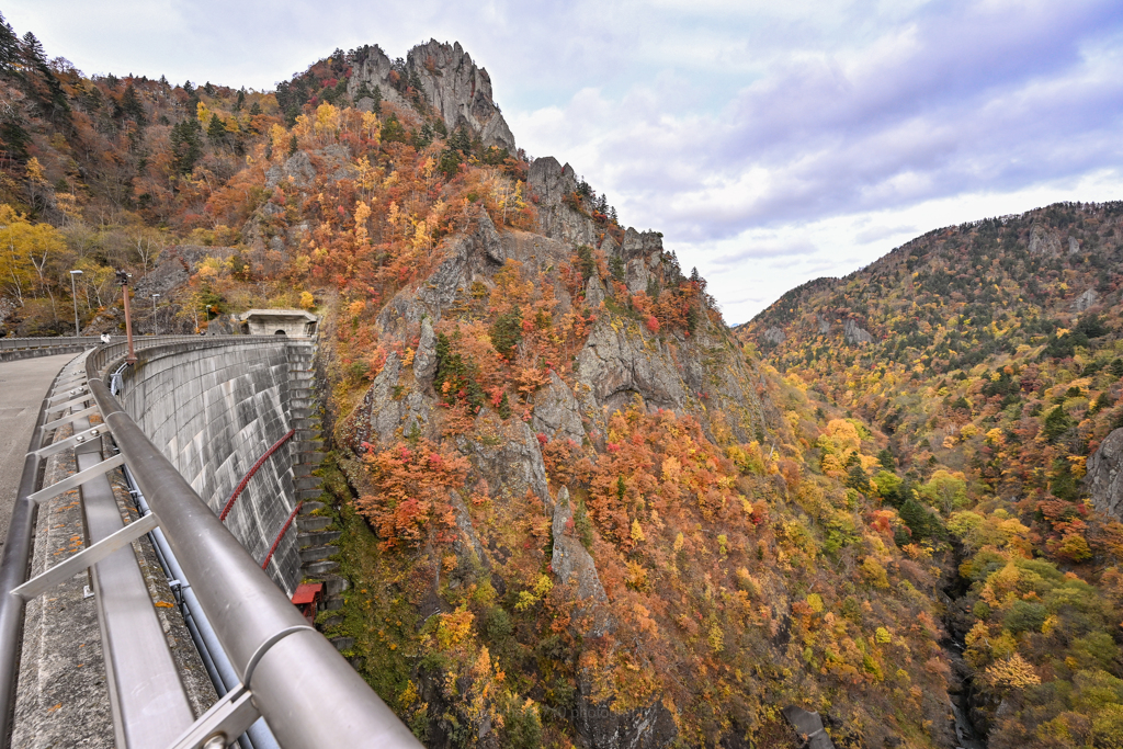 豊平峡ダムの紅葉②