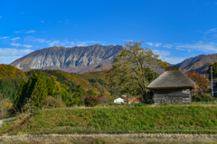 茅葺と大山