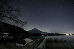 富士と2月の星空１