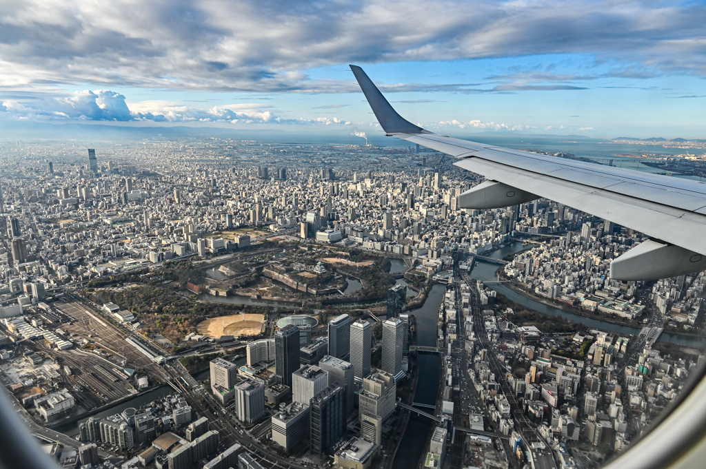 見下ろす大阪城