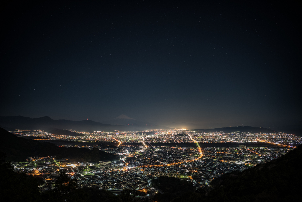 夜景と富士そして星