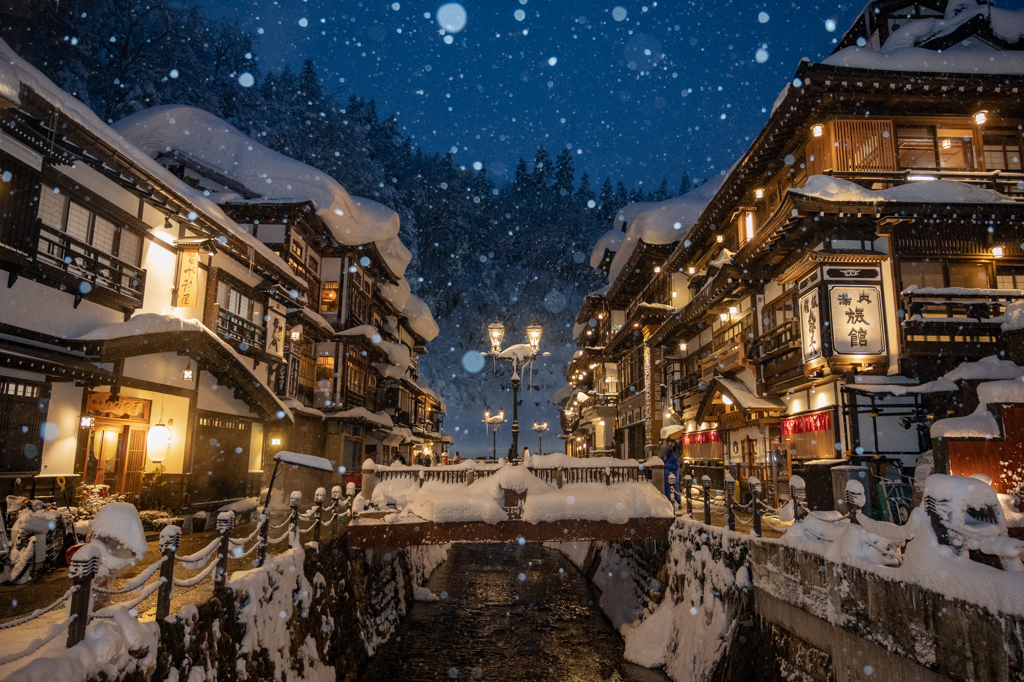 雪の銀山温泉３