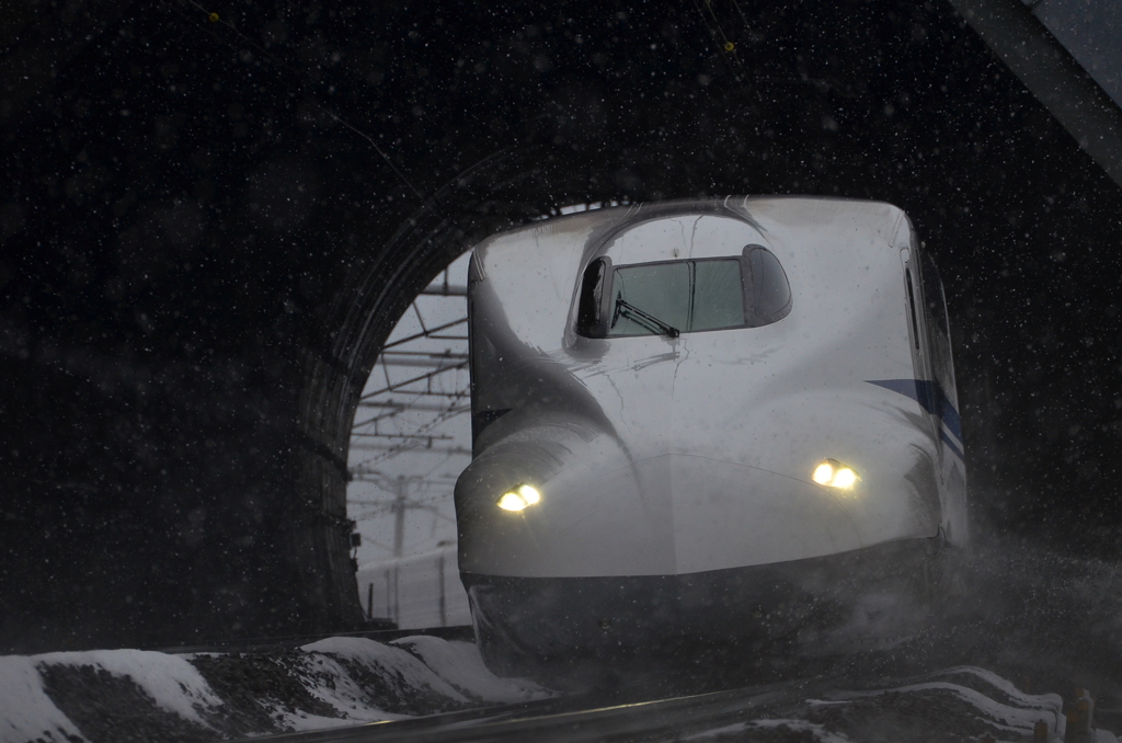 トンネル飛び出し！