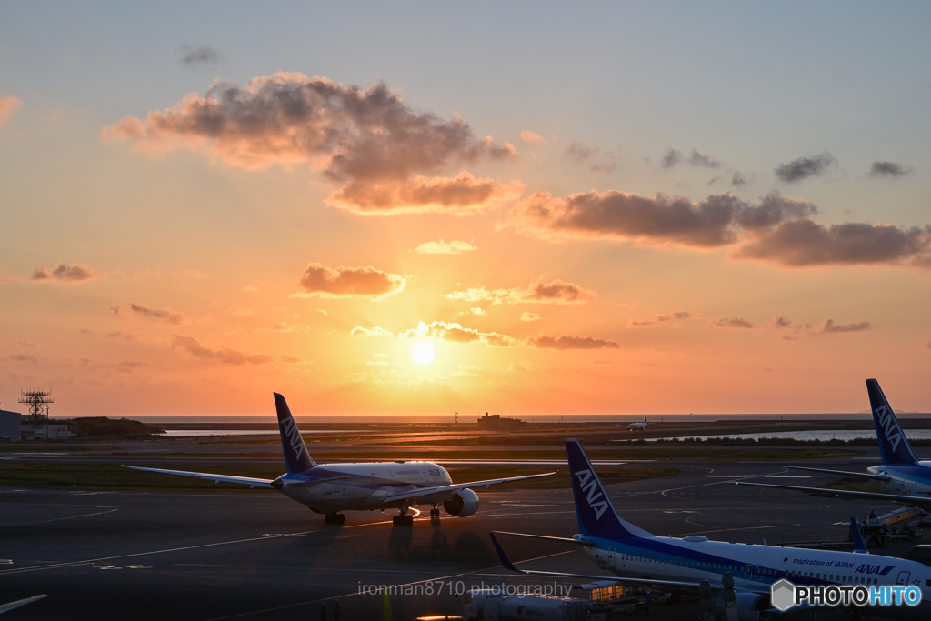 夕日と那覇空港③