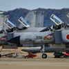 空を守る男たち