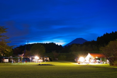 富士山麓の夜
