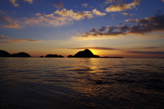 海と島々。空と雲。