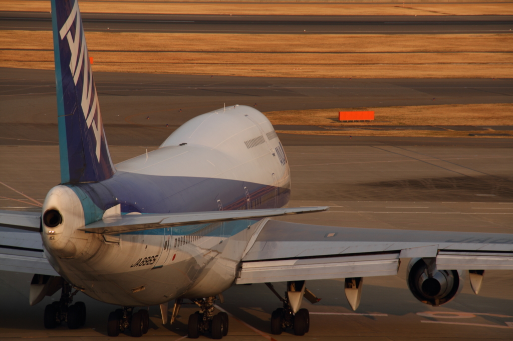 747