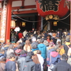 初詣の浅草寺