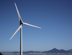 風車と磐梯山