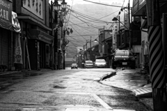 雨の商店街