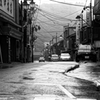 雨の商店街