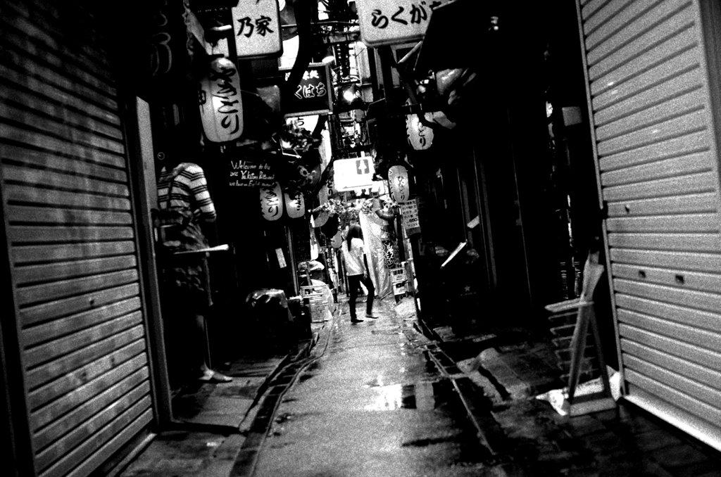 Tokyo689-新宿 『雨の思い出横丁』