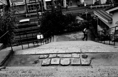 Hiroshima26-尾道『階段下すぐ線路』