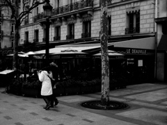 PARIS『街角』