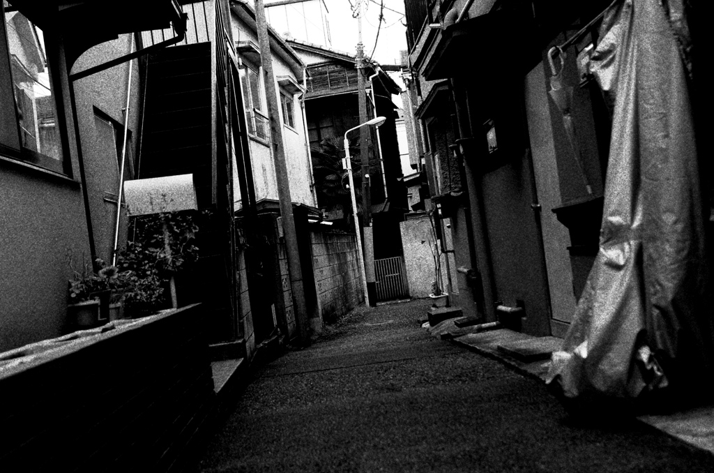 住宅街の路地 渋谷 By S U T I Id 写真共有サイト Photohito