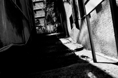 Tokyo583-新宿 『路地が階段=郷愁』