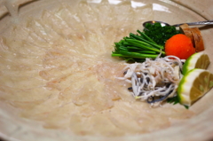 大分　別府温泉　フグ刺し