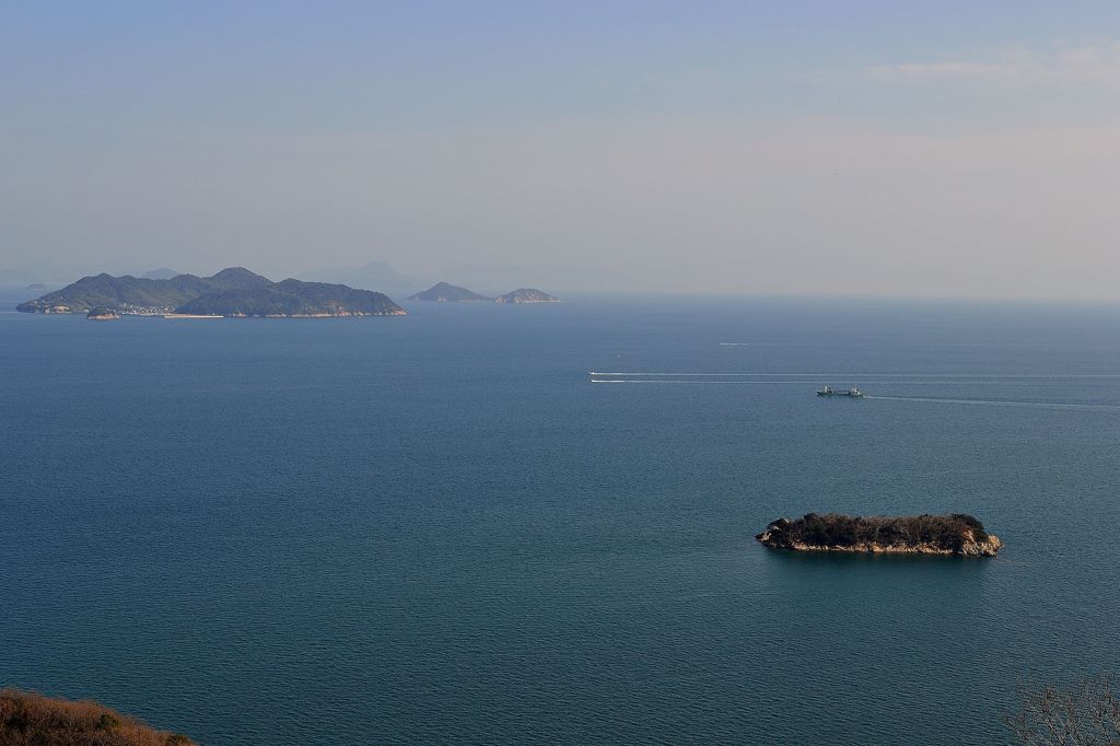 四艘が行く　鞆の浦