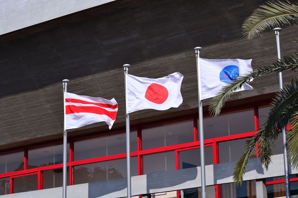 国旗  尾道