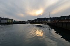 太陽を包んだ雲