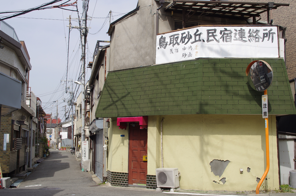 廃線跡地に廃墟