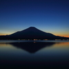 富士山と山中湖夕景