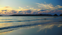 この海と空…