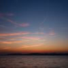 夕焼と飛行機雲