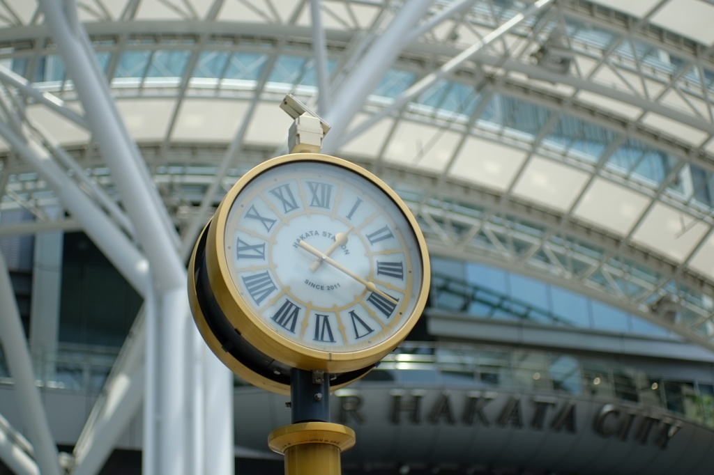 広場の時計