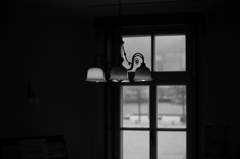 窓と灯り