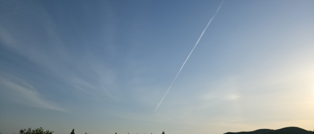 飛行機雲 by 日青 （ID：13586888） - 写真共有サイト:PHOTOHITO