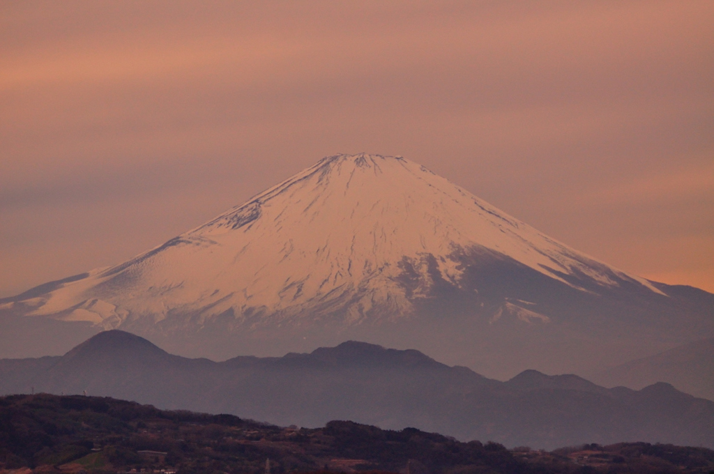 夕刻の富士　（大磯　湘南平）