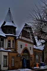 ドイツ　街の駅舎　冬