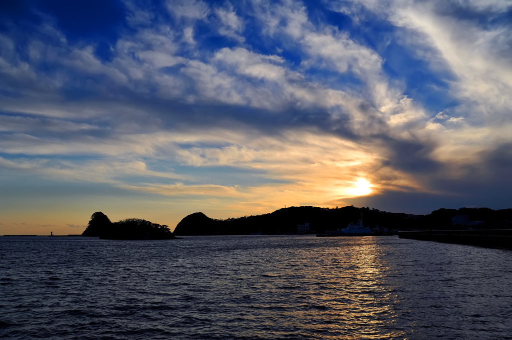 下田港の夕日