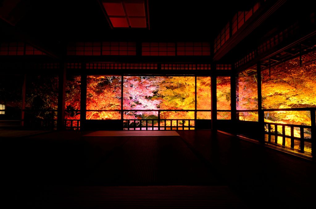 錦秋の宴舞