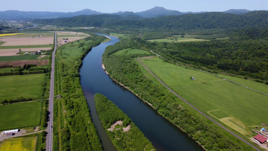 たおやかな川辺　天塩川紀行