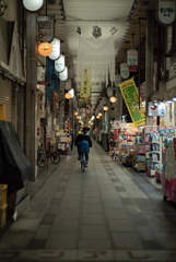 平野郷 土曜夕暮れ時の商店街