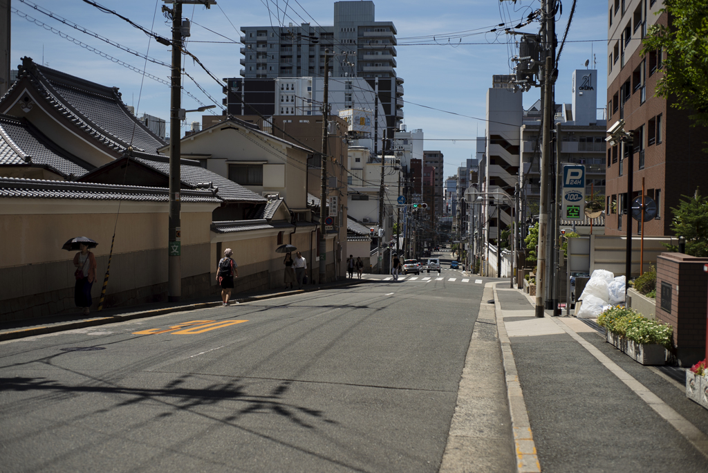 上町台地ヲ下ル