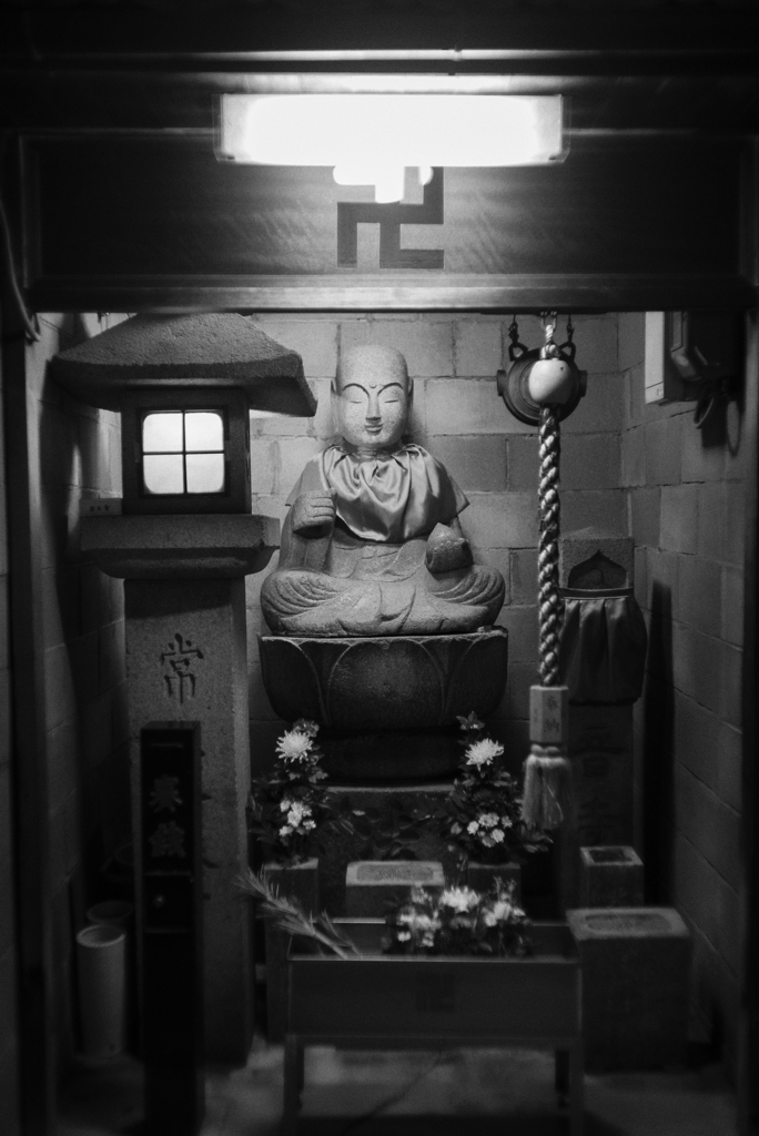 奈良街道の地蔵堂