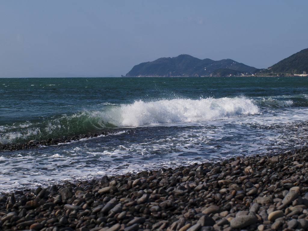 ENJU BEACH .