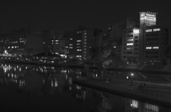 見慣れた夜景　天満橋
