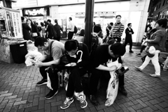考える人々