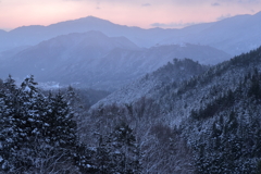 藤和峠冬景色