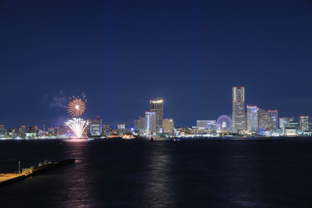 Minatomirai Fireworks