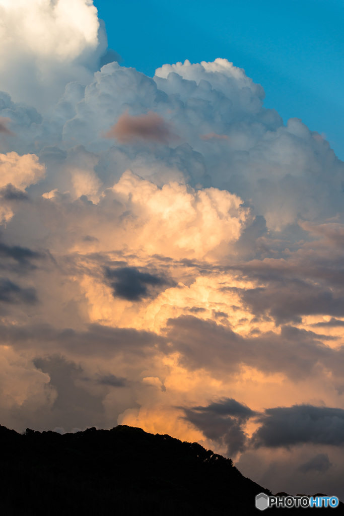 「茜　入道雲」