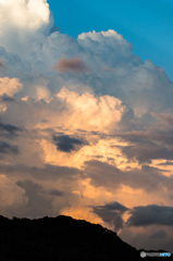 「茜　入道雲」